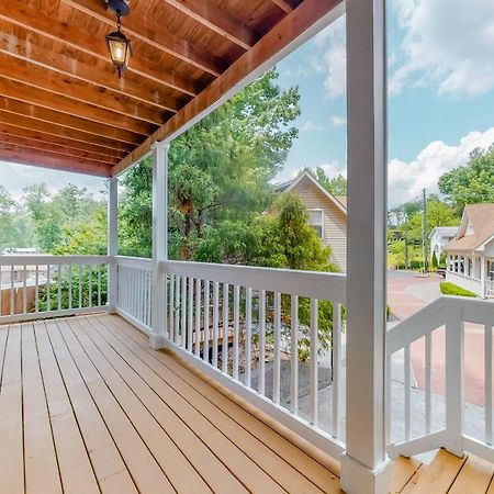 Little Creek Cottage Gatlinburg Exterior photo